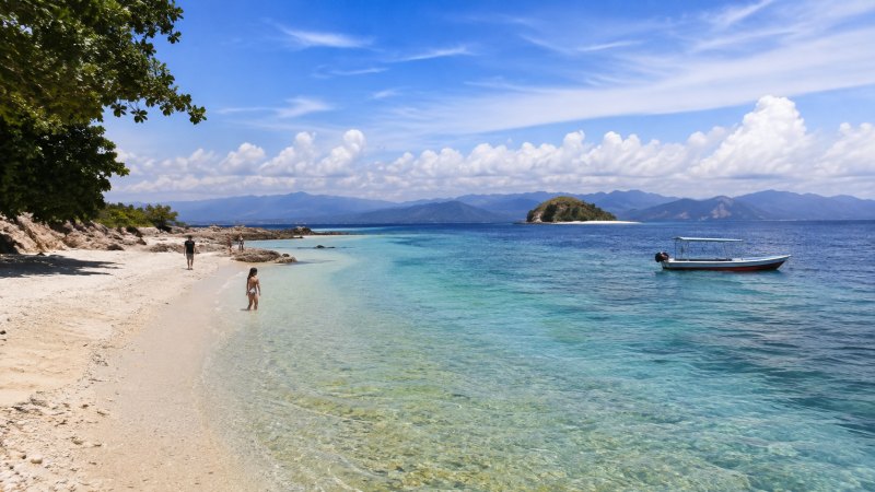 Apa Itu Wisata Bahari? Pengertian, Manfaat, dan Contohnya